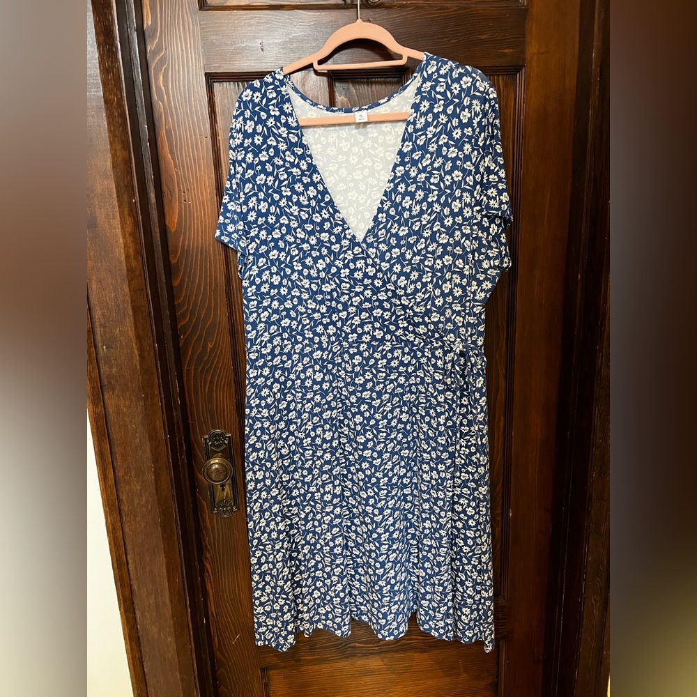 XXL faux wrap, Old Navy floral dress